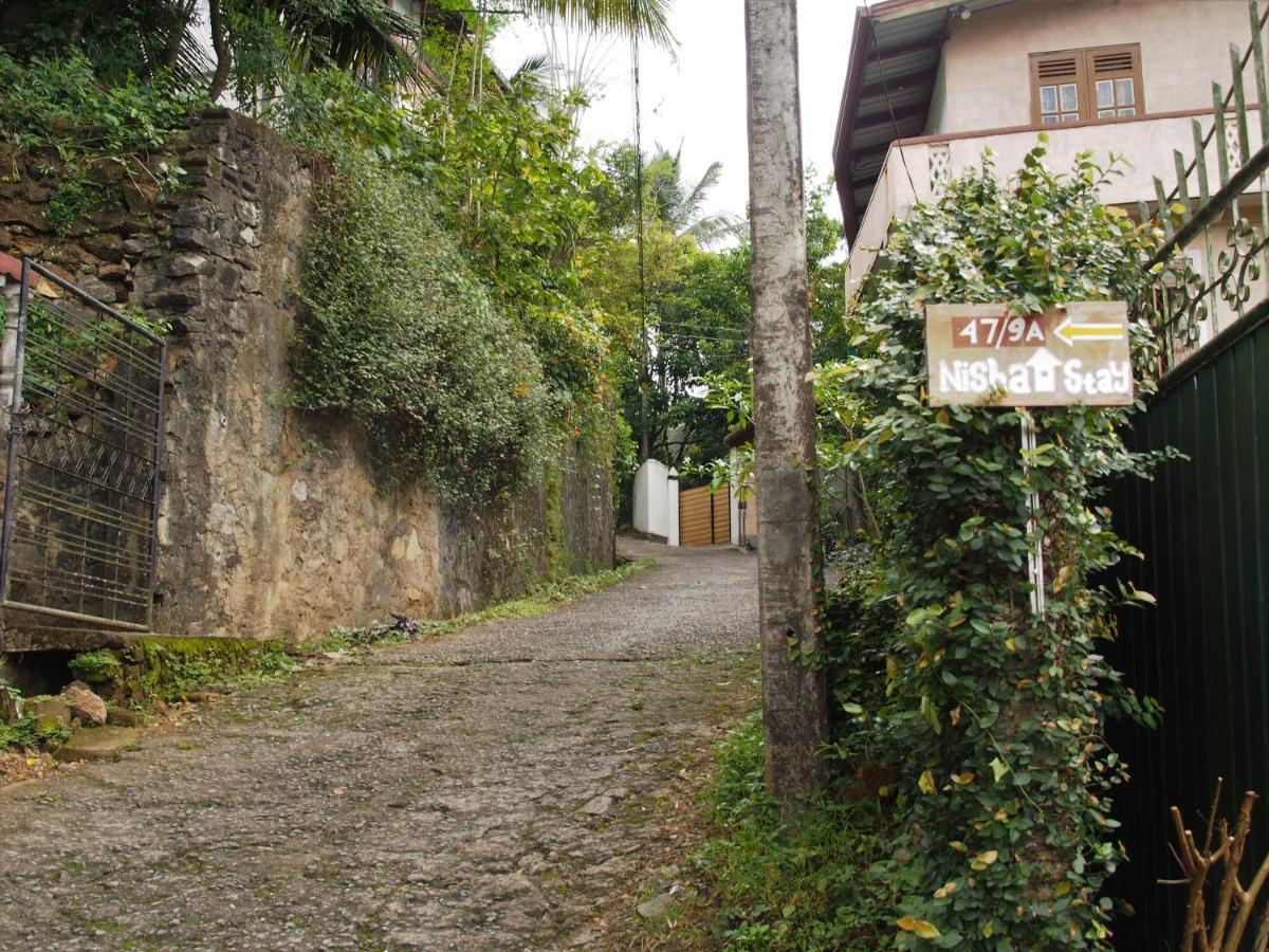Nisha Homestay Inn Peradeniya Exterior photo